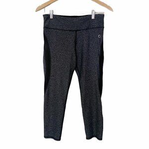 Alicis Gray Paneled Mid Rise Capri Leggings M​​​​​​​​​​​​​​​​​​​​​​​​​​​​​​